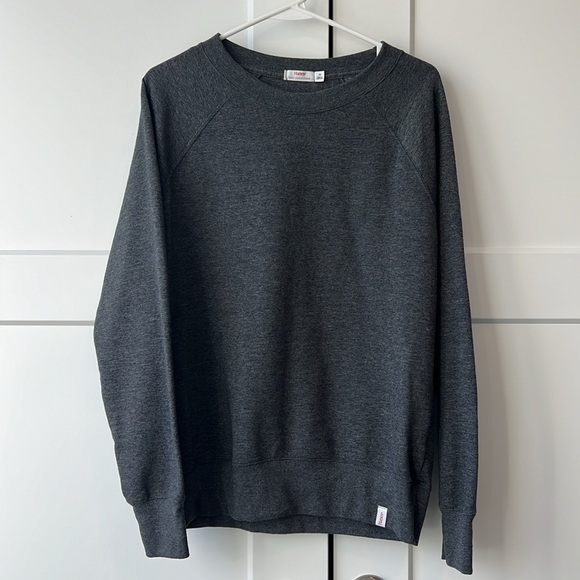 2 x Women’s Hanes Sweaters - Picture 5 of 6